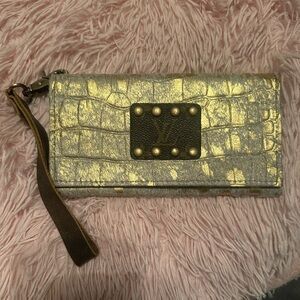 Upcycled wristlet